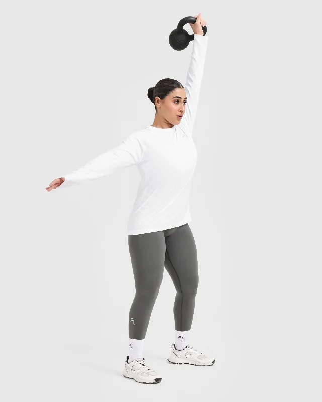 Go To Seamless Loose Long Sleeve Top | White