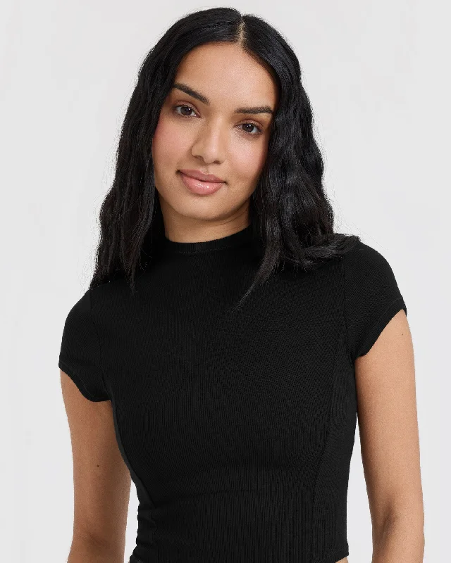 Mellow Rib Mid Mock Neck T-Shirt | Black