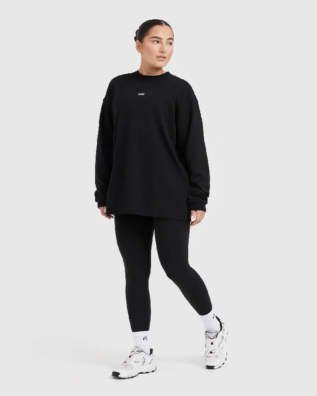 Raising The Bar Graphic Unisex Long Sleeve Top | Black