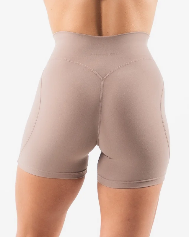 Aura Short 5"" - Sand