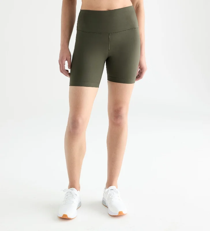 Women's High-Rise Matte Short 6""