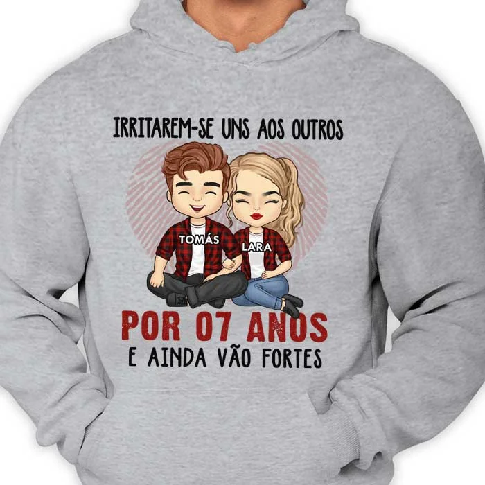 Irritarem-Se Uns Aos Outros Por Muitos Anos E Ainda Vão Fortes - Anniversary Gifts, Gift For Couples, Husband Wife - Personalized Unisex Hoodie Portuguese